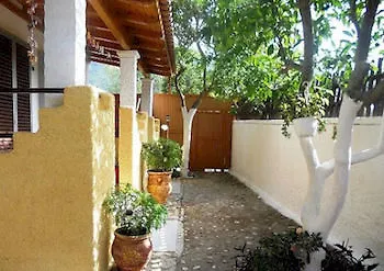 Tetraktys Estate Beachside υδωρ アパート Ágios Matthaíos